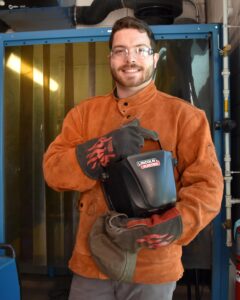 welding student